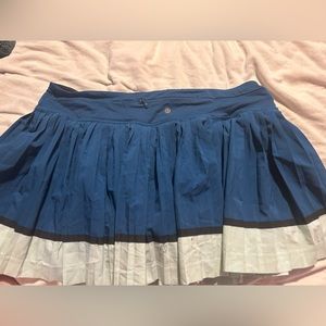 Older style lululemon tennis skirt
